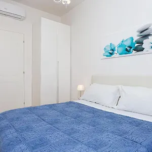  Appartamento Karan's Aparment In