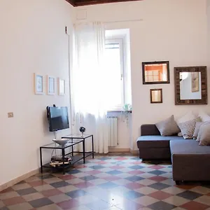 Apartamento The Rent - Piazza Di Firenze, Roma