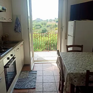 https://apt-casa-garibaldi.taorminaitalyhotels.com