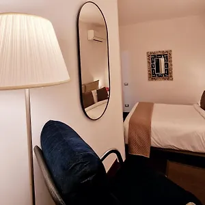 https://donna-rosa-main-avenue.taorminaitalyhotels.com
